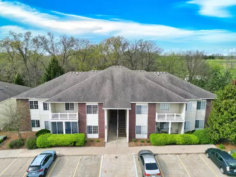 1100 Kennesaw Rdg #605, Columbia, MO 65202
