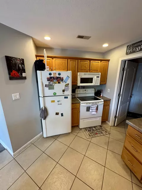210 E Murphy Dr, Columbia, MO 65202 photo 12
