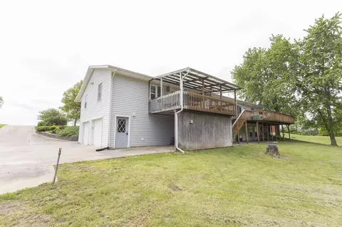 Exterior - 3179 County Rd, Moberly, MO 65270 photo 13 of 28