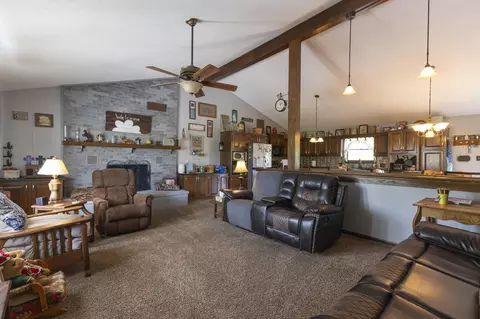 Living - 3179 County Rd, Moberly, MO 65270 photo 1 of 2