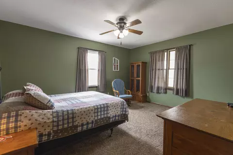Bedroom - 3179 County Rd, Moberly, MO 65270 photo 7 of 15