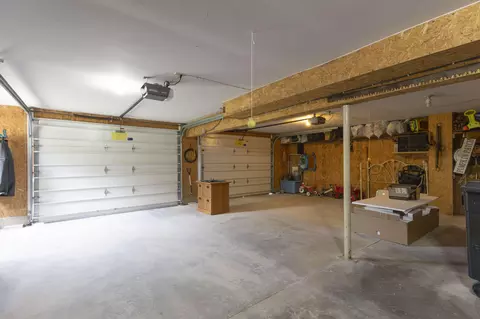 Exterior - 3179 County Rd, Moberly, MO 65270 photo 8 of 28