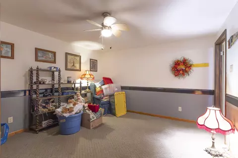 Bedroom - 3179 County Rd, Moberly, MO 65270 photo 11 of 15