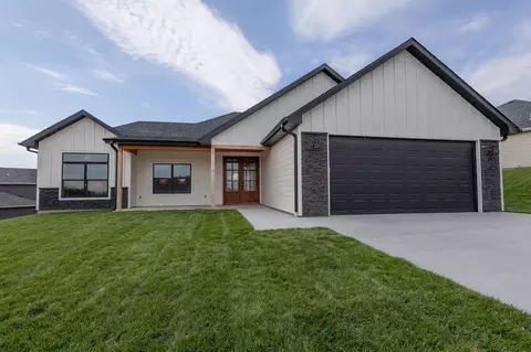 1765 N Corbet Dr, Columbia, MO 65202