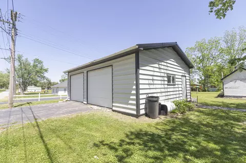 502 E 4th St, Salisbury, MO 65281 photo 6