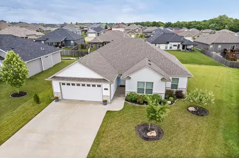 3515 Goldenwood Dr, Columbia, MO 65202