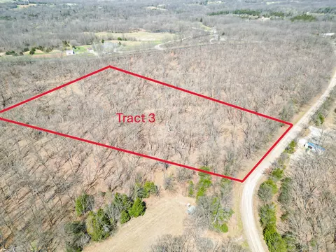 3 Southwest State Route A, Higbee, MO 65257