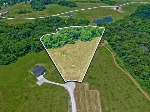 15000 Meriwether Ct, Boonville, MO 65233