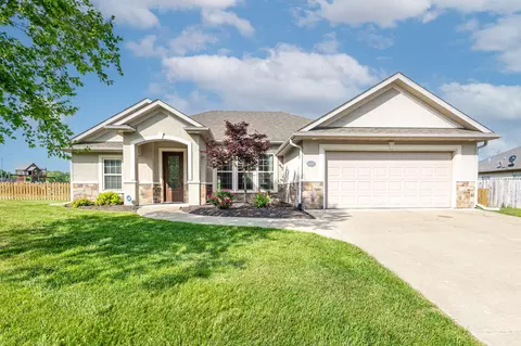 3405 Piranha Ct, Columbia, MO 65202