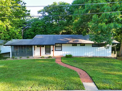 1211 Frances Dr, Columbia, MO 65203