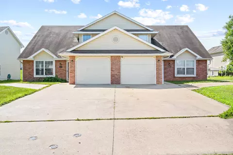 100-102 Antelope Dr, Columbia, MO 65202