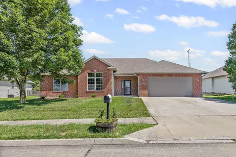 401 Golden Eagle Dr, Columbia, MO 65202