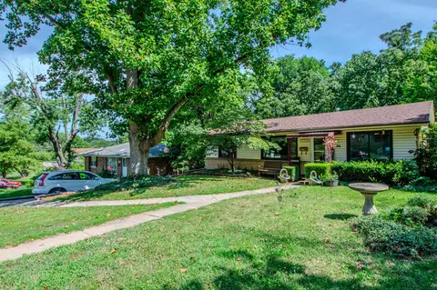 1309 Isom Dr, Jefferson City, MO 65101