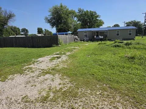 314 N Clark St, Vandalia, MO 63382