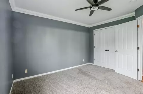 215 E Tully Ct, Columbia, MO 65202 photo 9