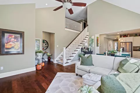 1732 Linkside Dr, Columbia, MO 65201