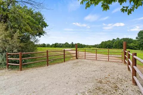 E Gilmore Ln, Ashland, MO 65010