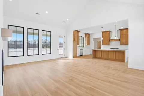 10750 E Roberts Ln, Centralia, MO 65240 photo 5