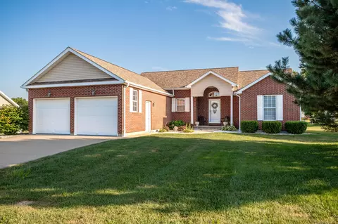 904 E Keg St, Marshall, MO 65340 photo 3