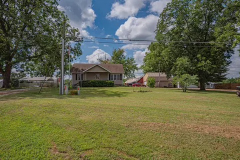 2876 Highway Jj, Moberly, MO 65270