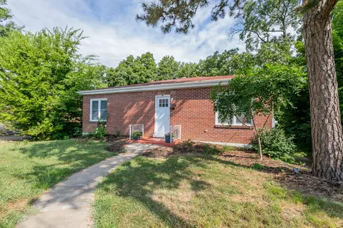 1804 Stadium Blvd, Jefferson City, MO 65109