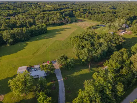 1185 County Road 2230, Moberly, MO 65270