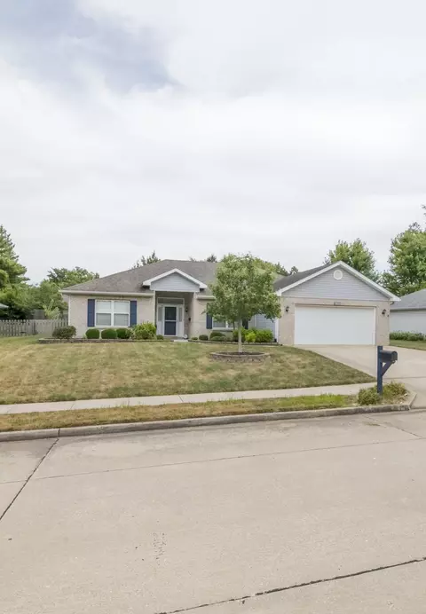 3516 Woods Edge Rd, Columbia, MO 65203