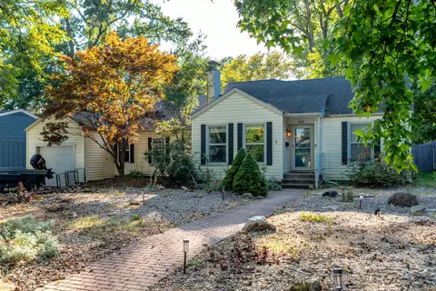 1165 S Lafayette Ave, Marshall, MO 65340