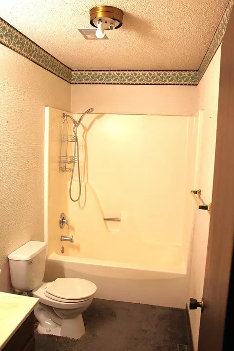 211 Cardinal Ln, Tipton, MO 65081 photo 8