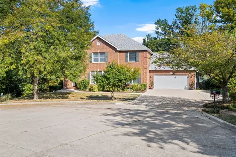 2609 Carrera Dr, Columbia, MO 65203