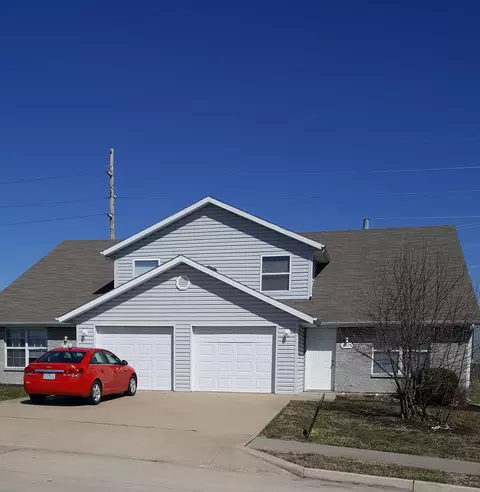 2521-2523 Northampton Dr, Columbia, MO 65201