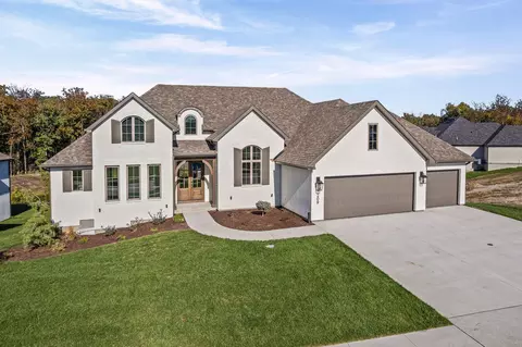 209 Walton Heath Dr, Columbia, MO 65201