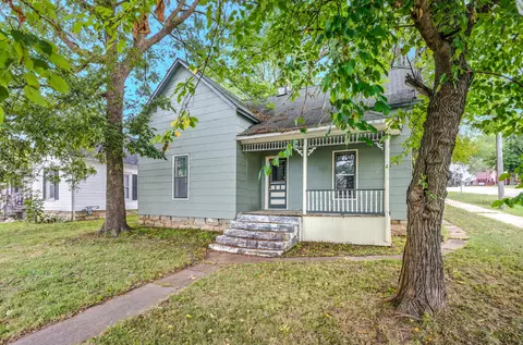 5327 Smith St, Russellville, MO 65074