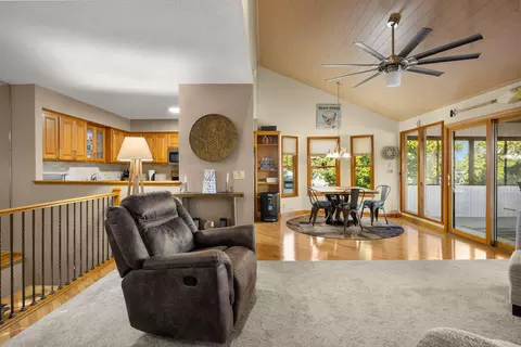 3 Eagle View Ct, Sunrise Beach, MO 65079 photo 8