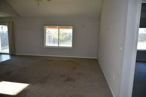 5 Copper Mountain Dr, Columbia, MO 65202 photo 2