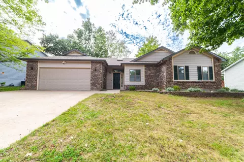 1504 Prestwick Dr, Columbia, MO 65203
