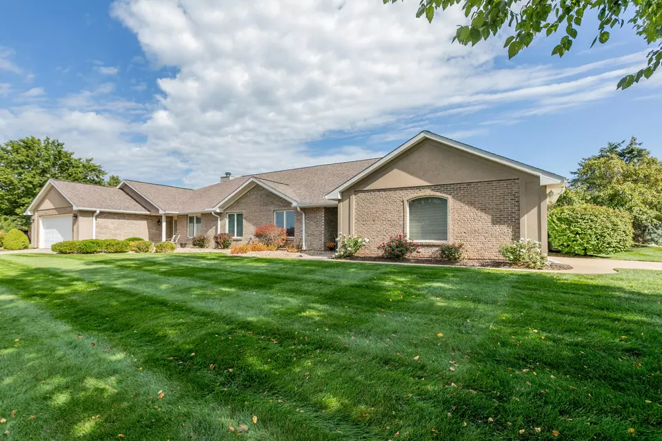 Exterior - 3711 Shadow Glen Ct, Columbia, MO 65203 photo 1 of 9