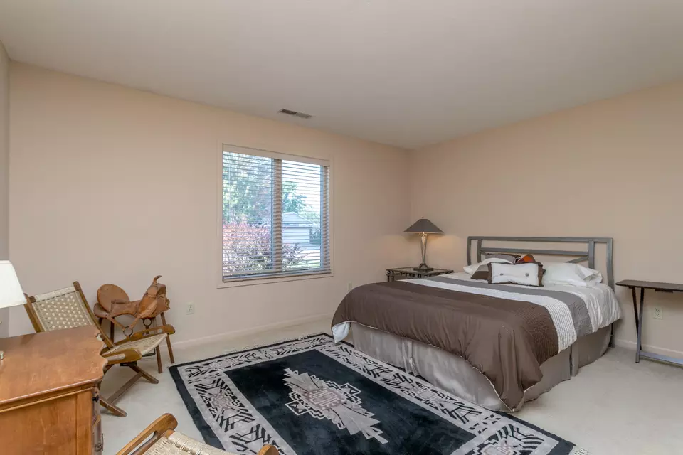 Bedroom - 3711 Shadow Glen Ct, Columbia, MO 65203 photo 1 of 3