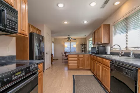 Kitchen - 3711 Shadow Glen Ct, Columbia, MO 65203 photo 1 of 3