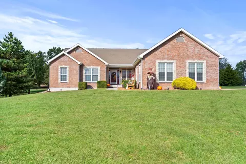 1172 County Rd 2731, Moberly, MO 65270