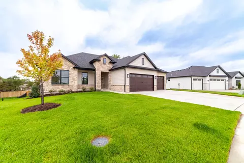 5205 Buttercup Dr, Columbia, MO 65203