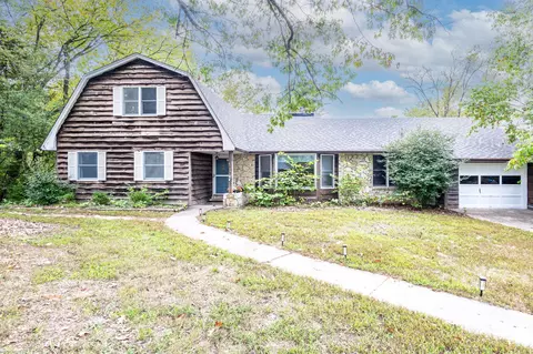 2120 Cedar Hill Rd, Jefferson City, MO 65109