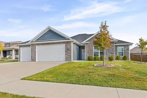 3509 Goldenwood Dr, Columbia, MO 65202