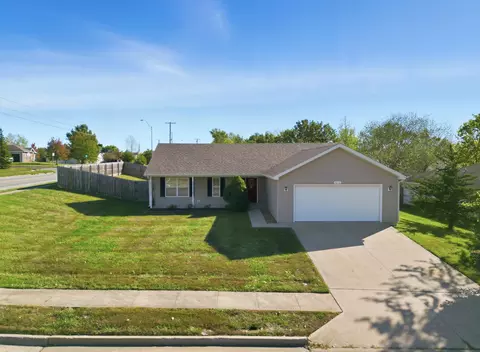 4116 N Citation Dr, Columbia, MO 65202
