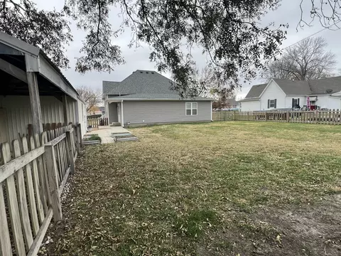 210 3rd St, Pilot Grove, MO 65276 photo 7