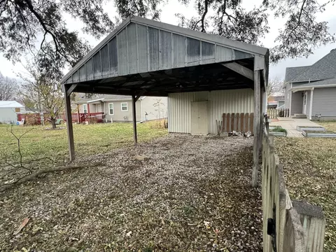 210 3rd St, Pilot Grove, MO 65276 photo 8