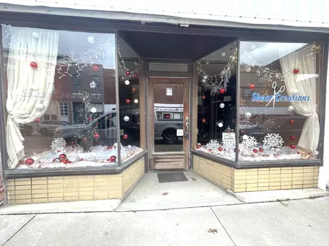 207 N Main St, Paris, MO 65275