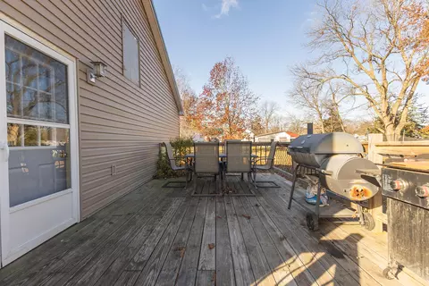 606 E 4th St, Salisbury, MO 65281 photo 9