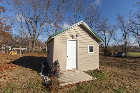 606 E 4th St, Salisbury, MO 65281 photo 32