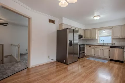 216 Franklin St, Holts Summit, MO 65043 photo 7